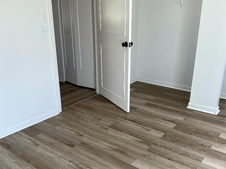 1608 Sweet Home Rd — Photo 5