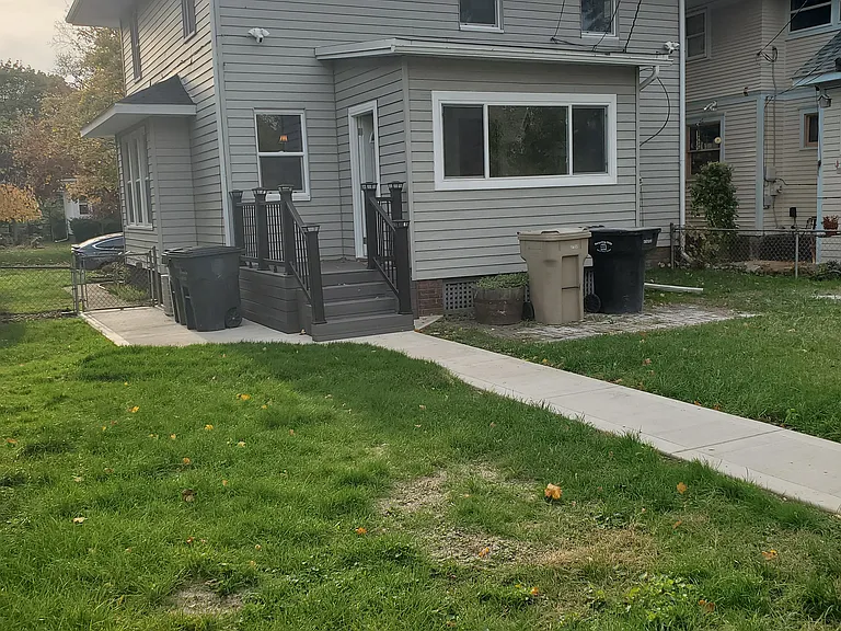 1232 Woodward Ave — Photo 32