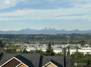 527 Pilchuck Path, Everett, WA 98201
