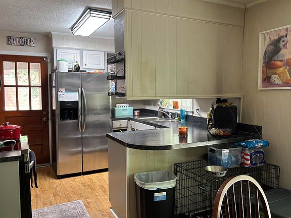 5th image of 2385 Talloak Rd