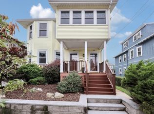 188-190 Manthorne Rd, West Roxbury, MA 02132