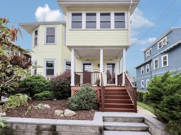 188-190 Manthorne Rd, West Roxbury, MA 02132