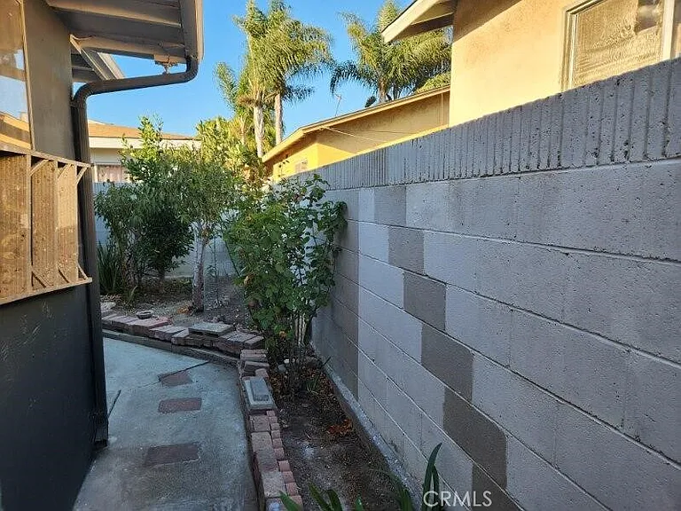 15718 1/2 Larch Ave — Photo 29