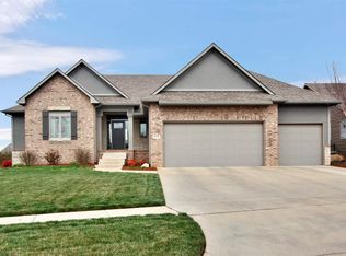 8930 W Westlakes Ct, Wichita, KS 67205