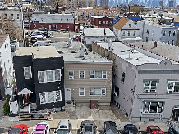 2nd image of 6208 Durham Ave