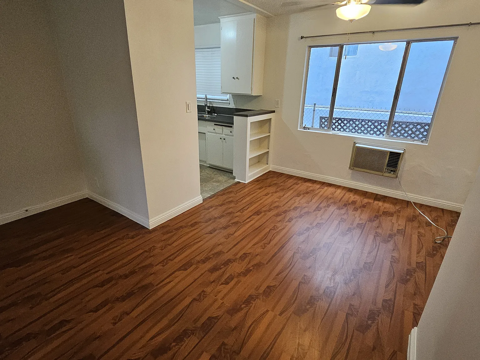 2 bed, 800 sqft, $2,650 — Photo 4