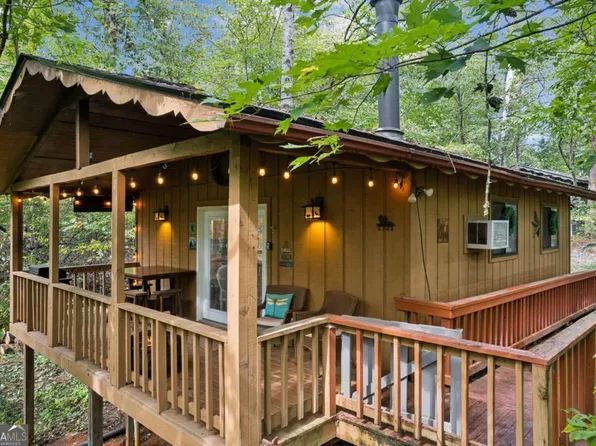 140 Country Breeze Dr, Sautee Nacoochee, GA 30571