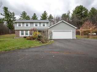 200 McCarthy Ln, Altamont, NY 12009