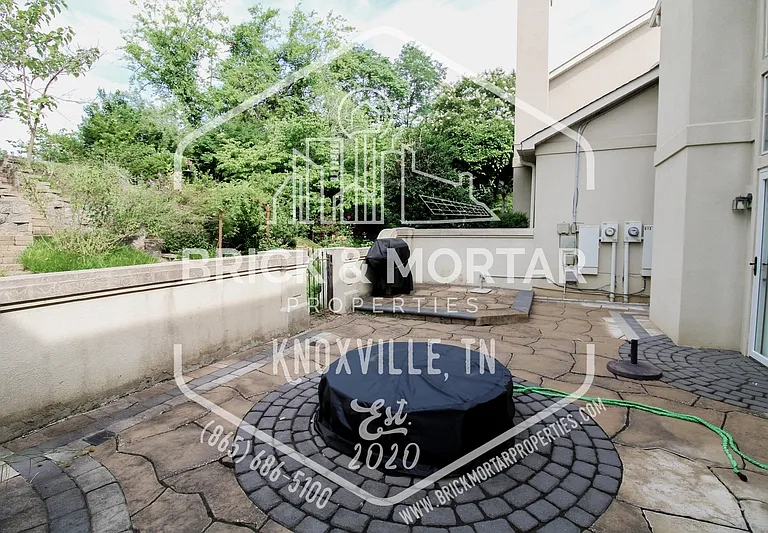 613 Chapel Point Ln — Photo 37
