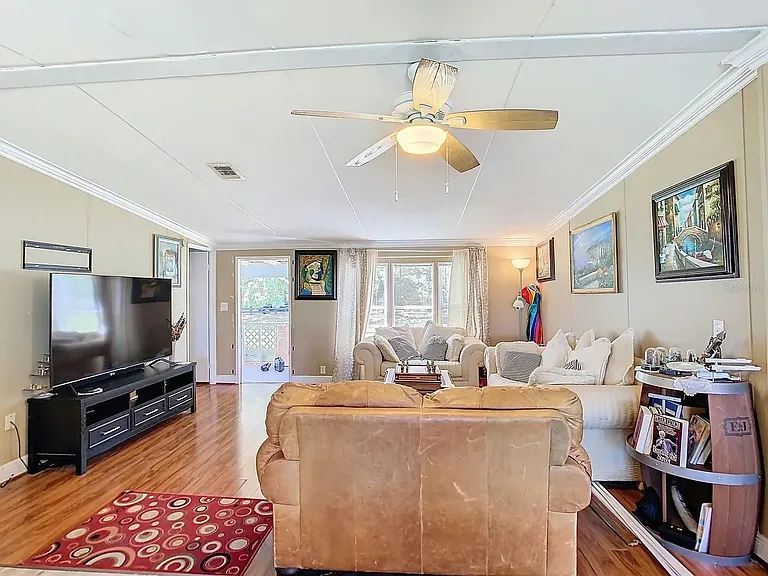 S Magnolia Ave — Photo 4