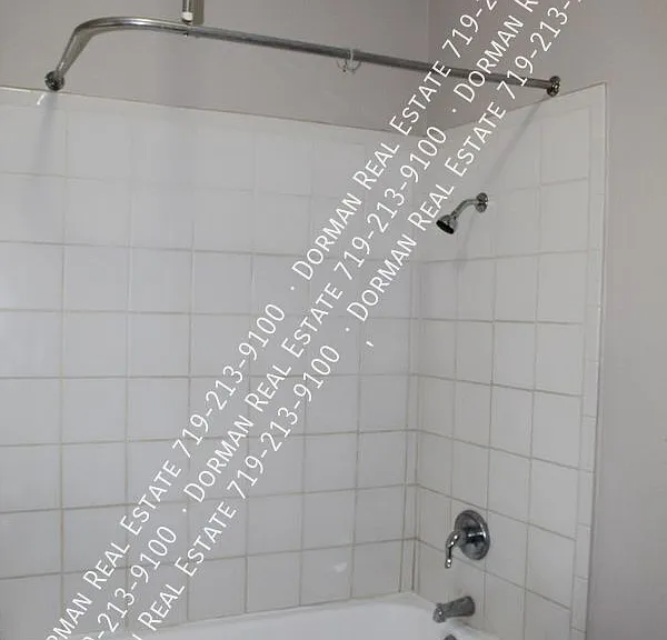 209 S 23rd St — Photo 15