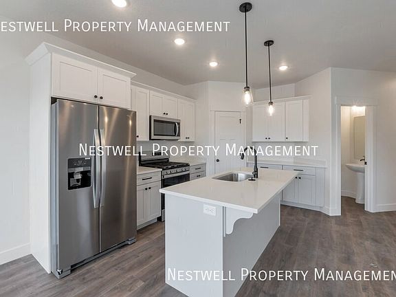 2nd image of 883 N Portman Way