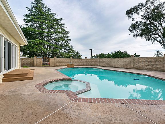 3rd image of 289 Mar Vista Dr