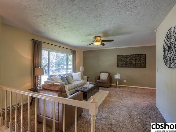 4th image of 813 Tipperary Dr