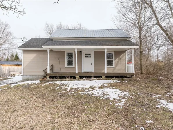 20 Garden Rd, Philadelphia, NY 13673