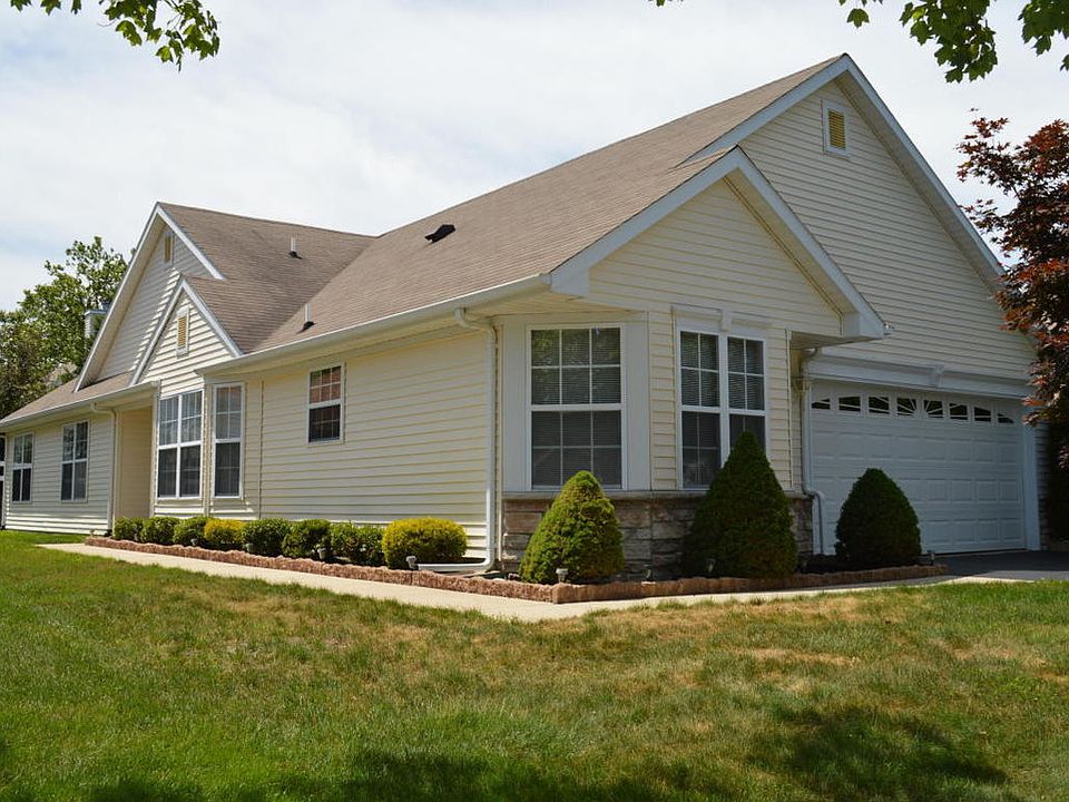 1st image of 3428 Vicari Ave