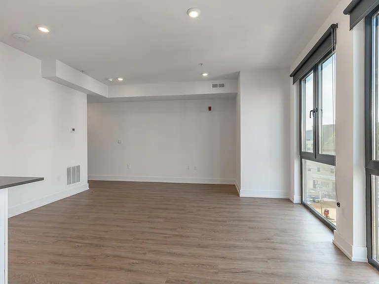 1519 Ridge Ave #503 — Photo 45
