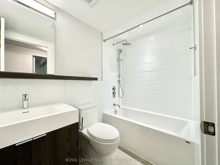 664 Spadina Ave #210 — Photo 9