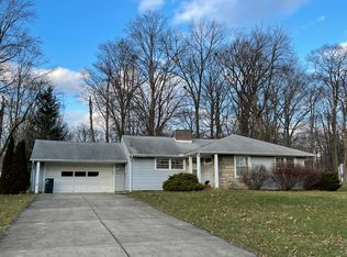 314 Neff Dr, Canfield, OH