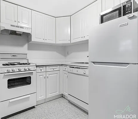 Rented by Mirador Real Estate | media 15