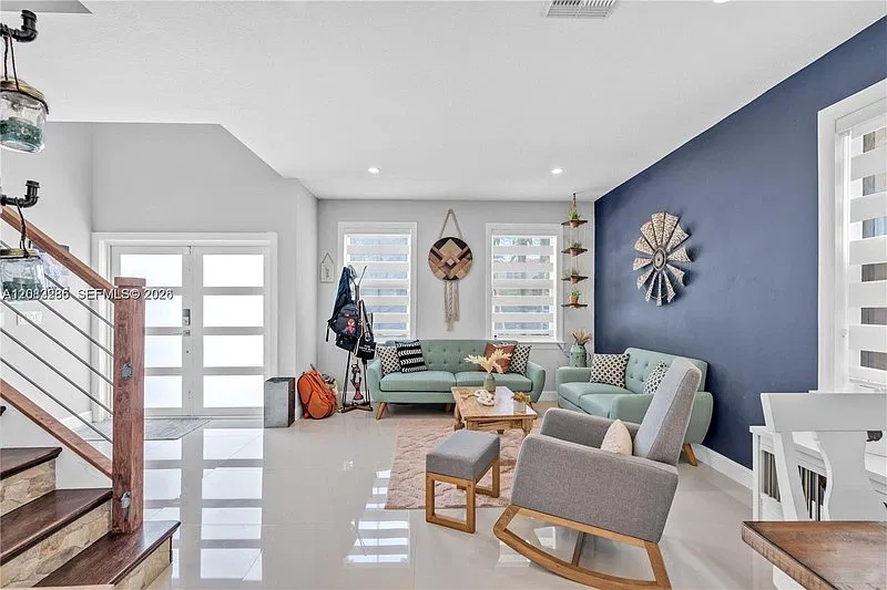 15878 SW 61st Way, Miami, FL 33193 — Photo 2