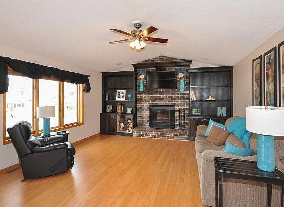 5th image of 8694 Mary Jane Cir