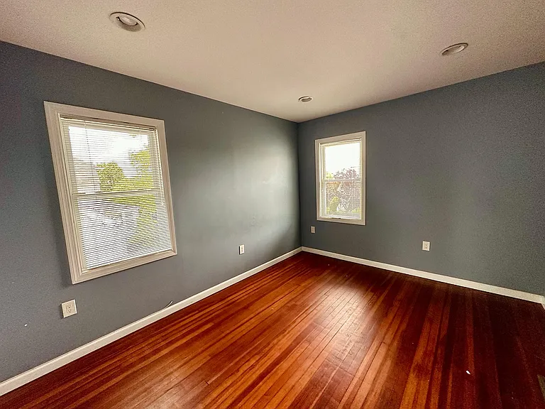 57 Willoughby Ave — Photo 17