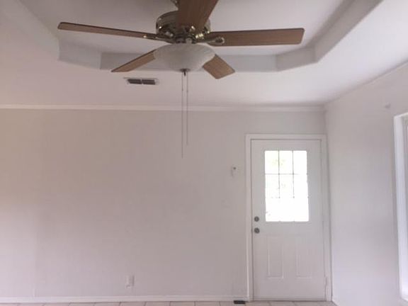 2nd image of 1500 Redwood Ave