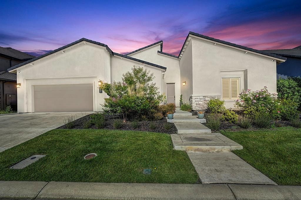 10886 Saint Moritz Cir