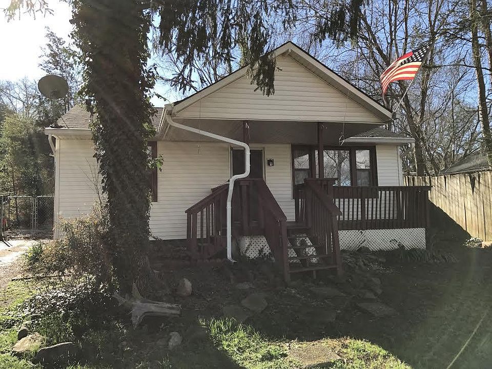 1st image of 2608 Saint James Ave