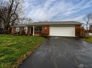 195 Cloverwood Dr, Dayton, OH 45458