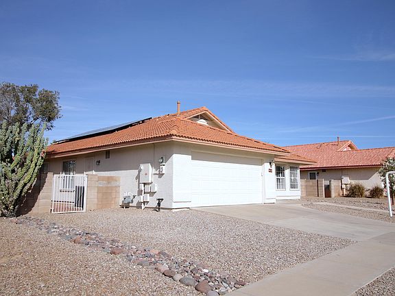 3rd image of 9133 E Elderberry St