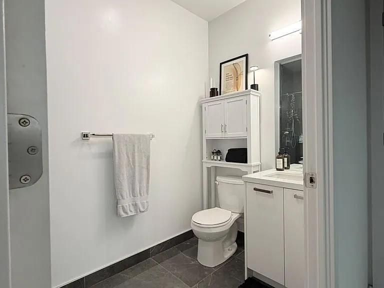 55 Ontario St #906 — Photo 13