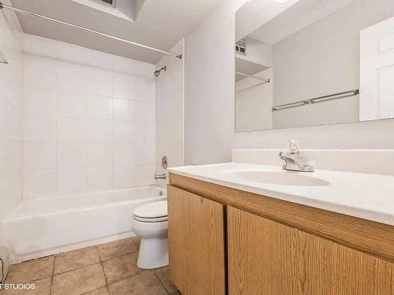 130 Burlington Ave — Photo 8