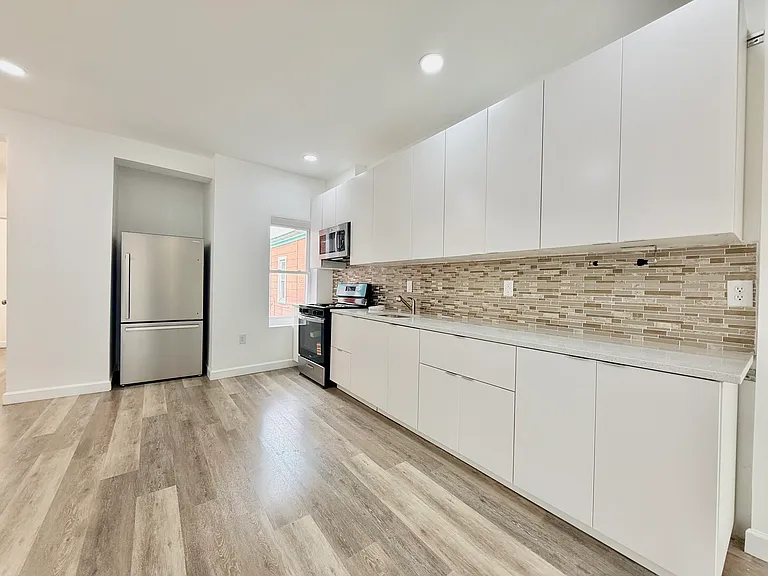 126 Buttonwood St #2 — Photo 14