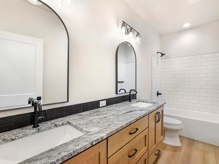 541 Canyon Falls Dr — Photo 39