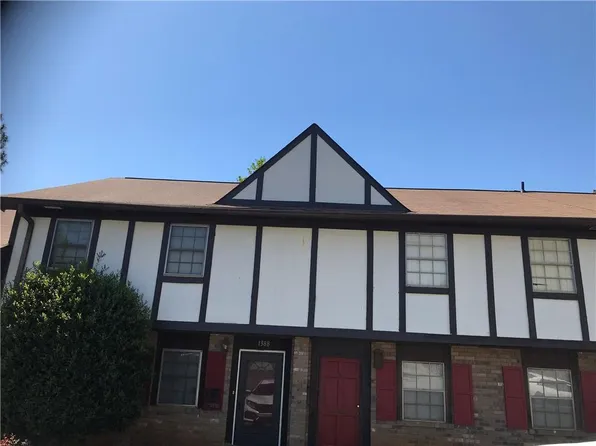 1389 Saxony Sq, Stone Mountain, GA 30083