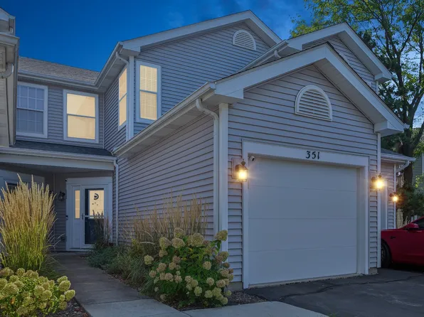351 Hunterdon Ct, Schaumburg, IL 60194