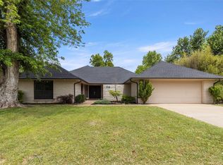 114 N Trail Ridge Rd, Edmond, OK 73012