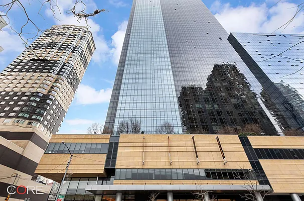 Rented by CORE | media 99