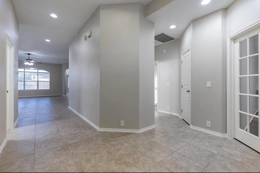 Building Photo - 5402 Hickory Harvest Dr