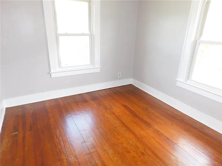 614 Stanton Ave — Photo 10