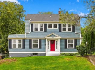 1090 Melrose Ter, Dubuque, IA 52001