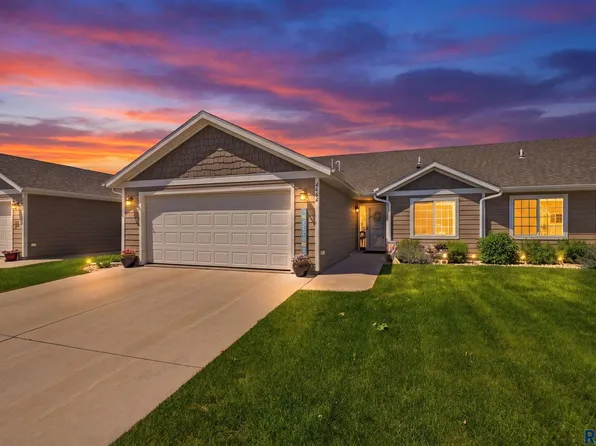 6402 W Maxwell Pl, Sioux Falls, SD 57107