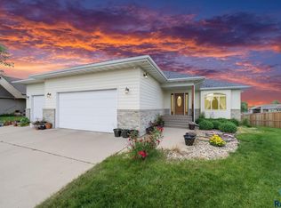 7708 W Justice St, Sioux Falls, SD 57106