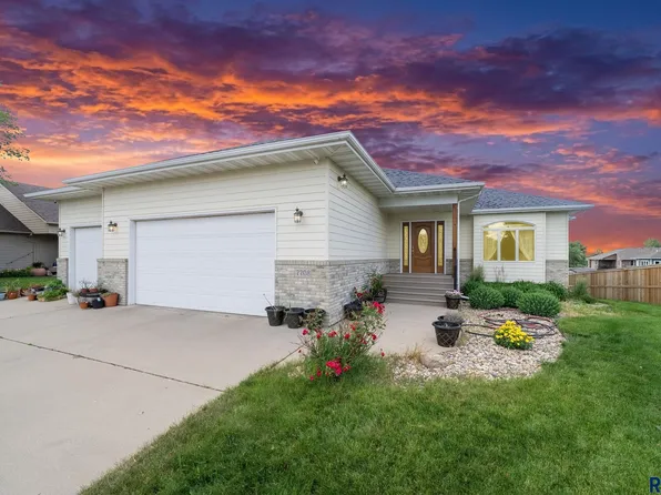 7708 W Justice St, Sioux Falls, SD 57106