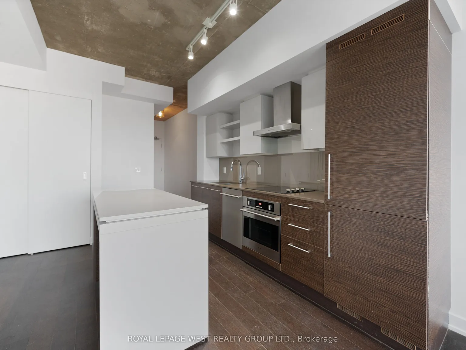 1 bed, $2,350 — Photo 4