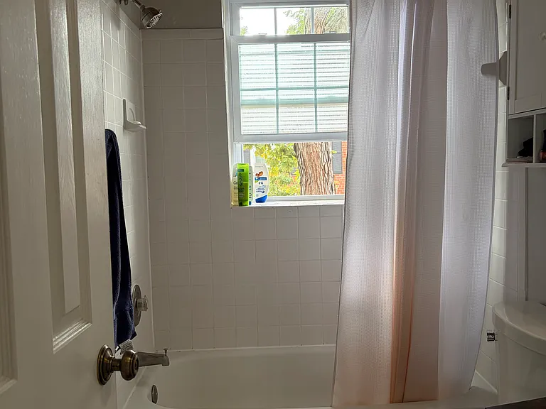 2922 S Buchanan St — Photo 9