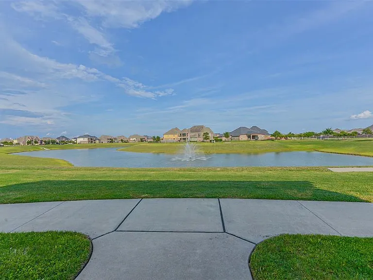1316 Graham Trace Ln — Photo 36