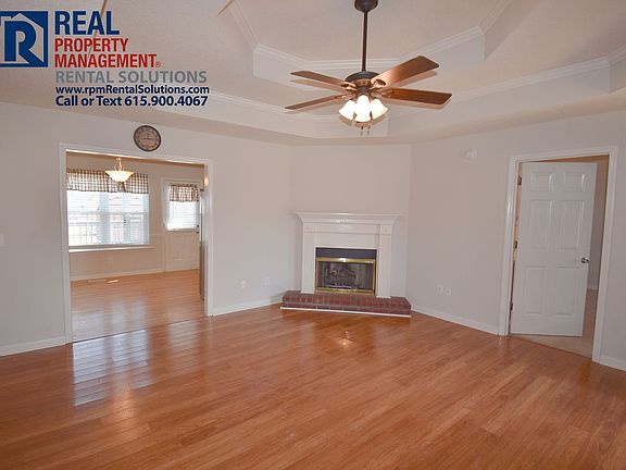 3rd image of 118 Casper Ct